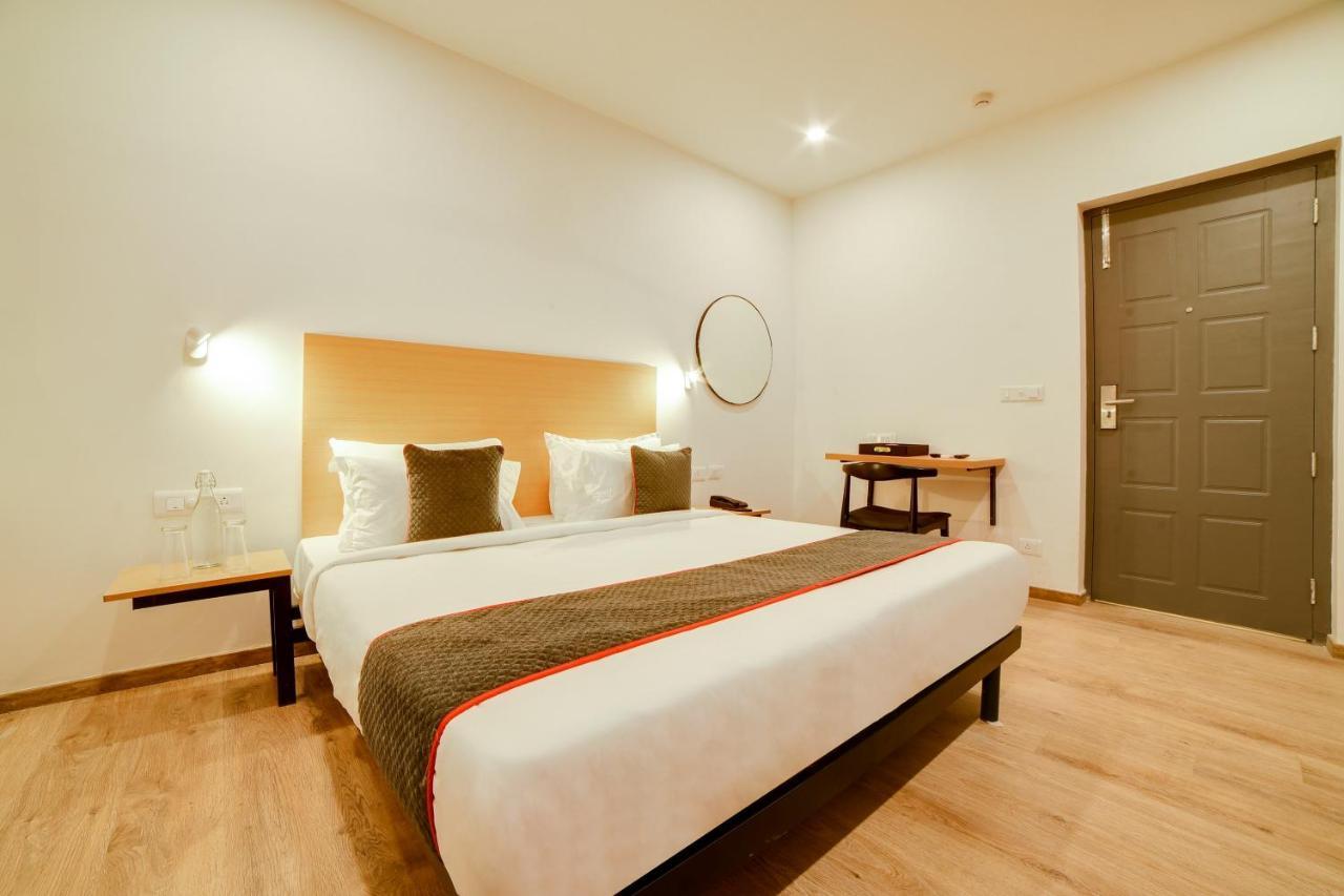 העיר בנגלור Super Townhouse Hosur Main Road Bommanahalli Near Gopalan Innovation Mall מראה חיצוני תמונה