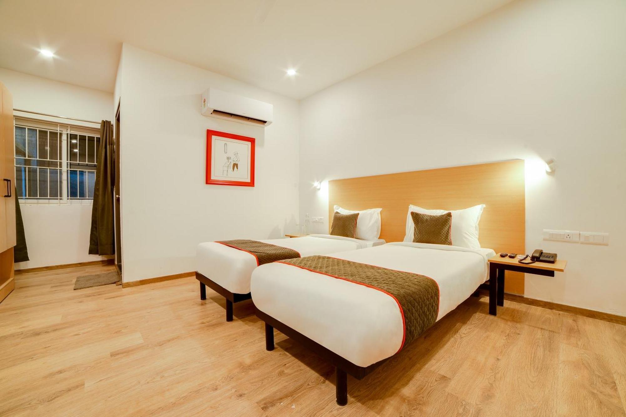 העיר בנגלור Super Townhouse Hosur Main Road Bommanahalli Near Gopalan Innovation Mall מראה חיצוני תמונה