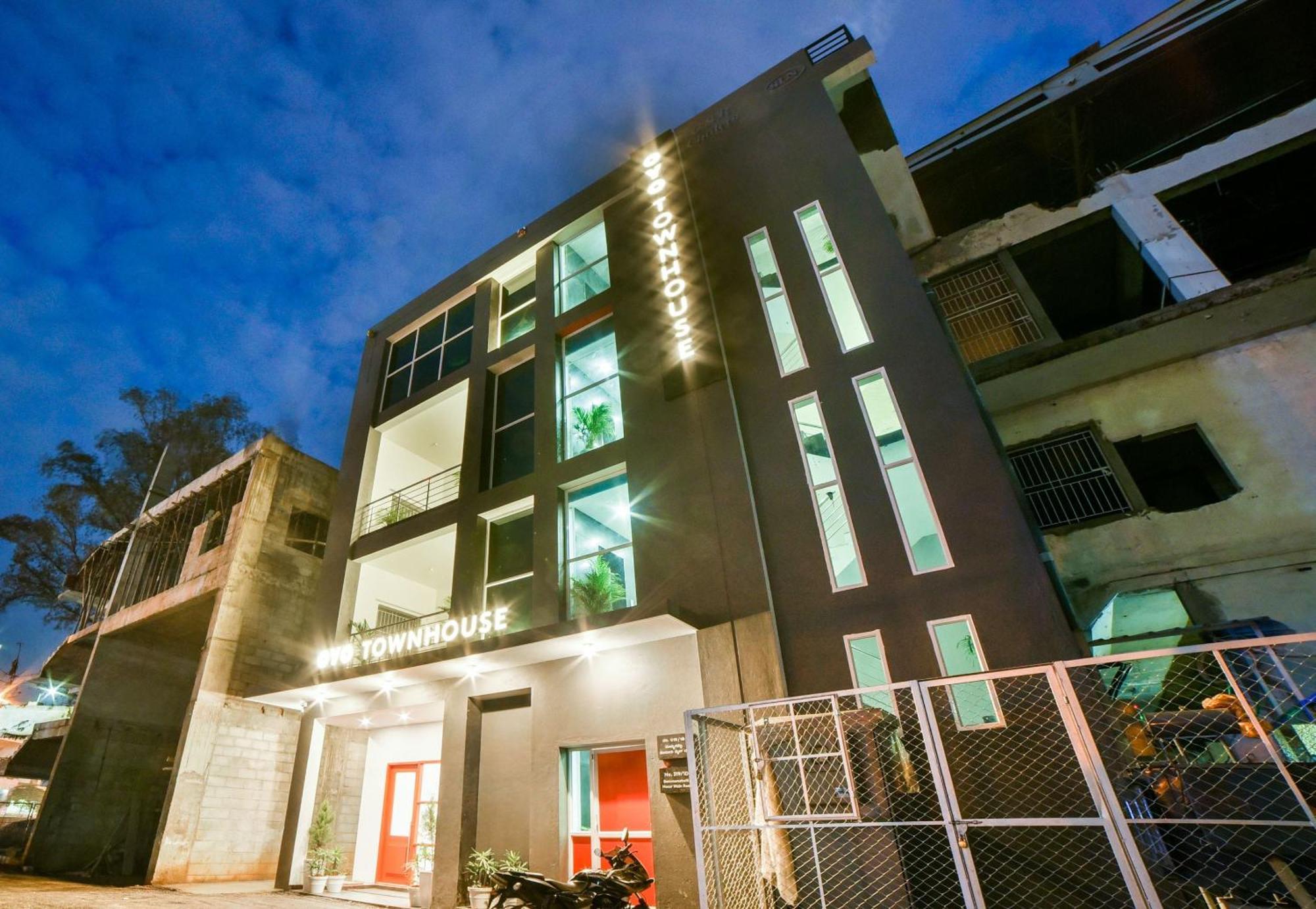 העיר בנגלור Super Townhouse Hosur Main Road Bommanahalli Near Gopalan Innovation Mall מראה חיצוני תמונה