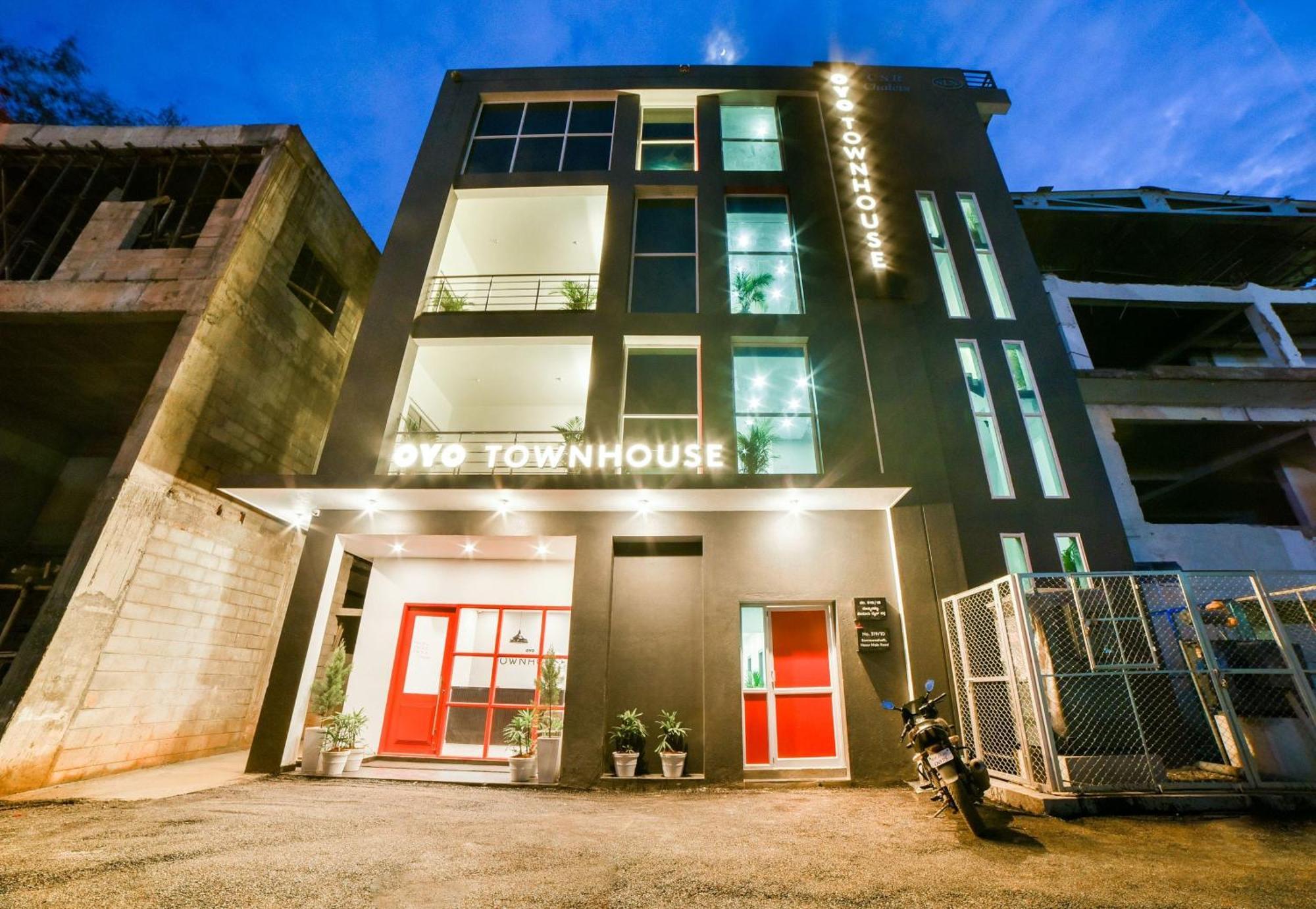 העיר בנגלור Super Townhouse Hosur Main Road Bommanahalli Near Gopalan Innovation Mall מראה חיצוני תמונה